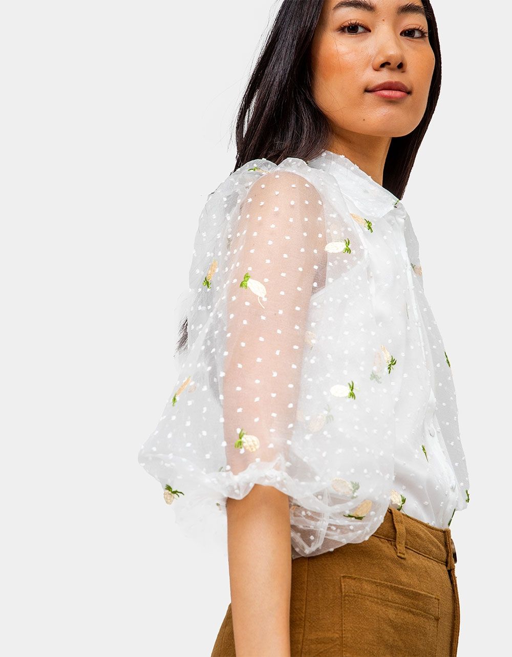 Kell Embroidered Puff Blouse_1