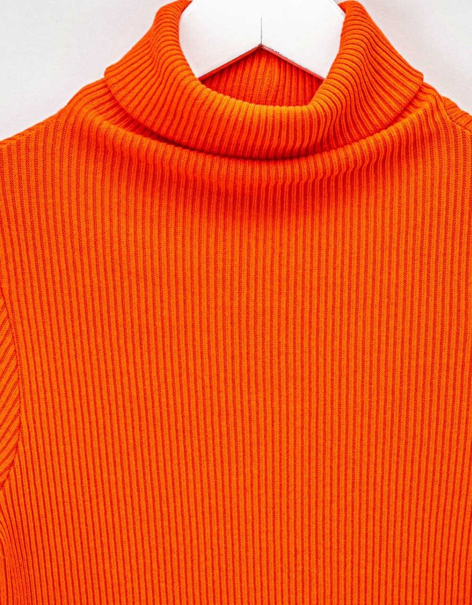 Lavinia Turtleneck in Orange_5