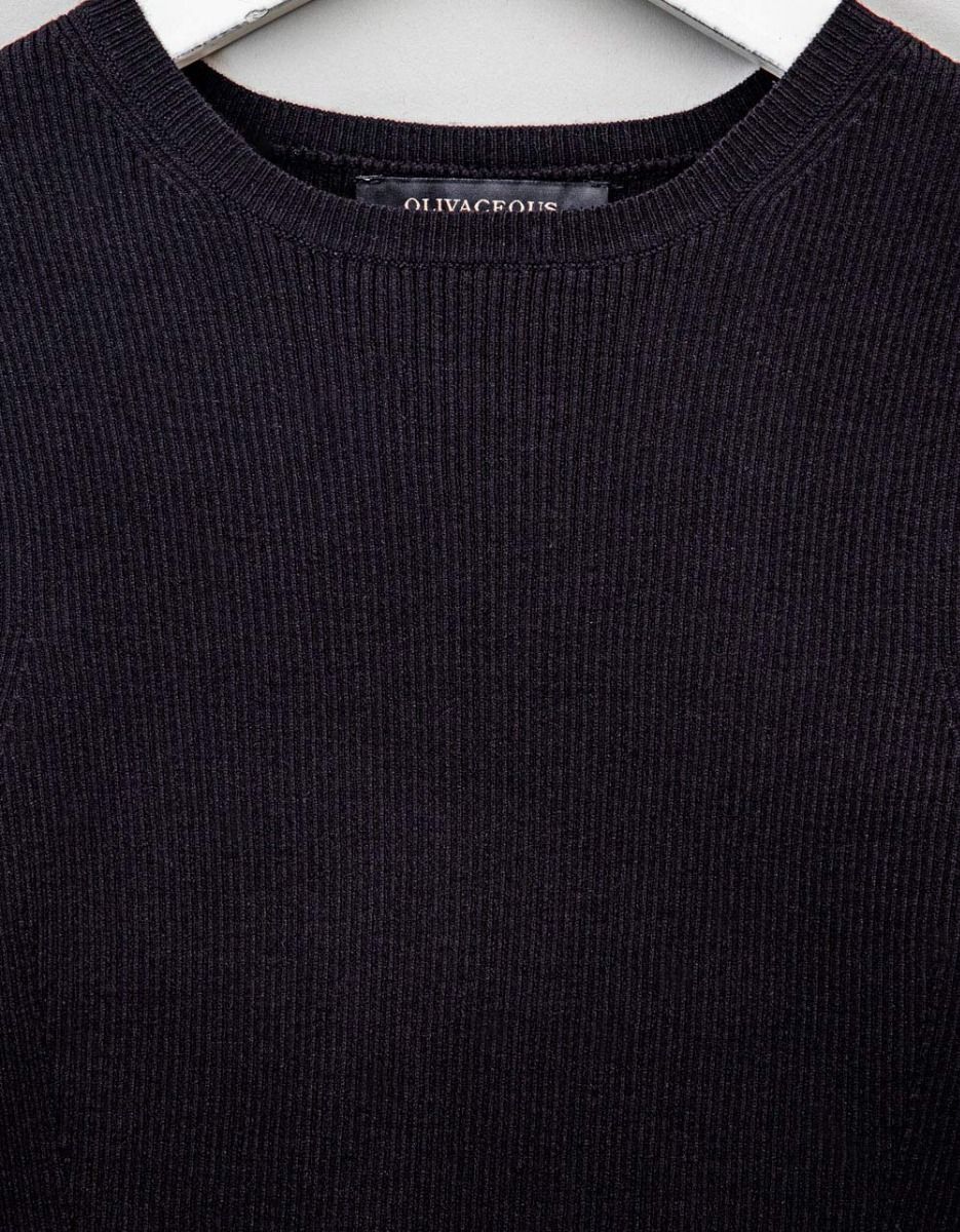  Leelie Knit Top in Noir_6