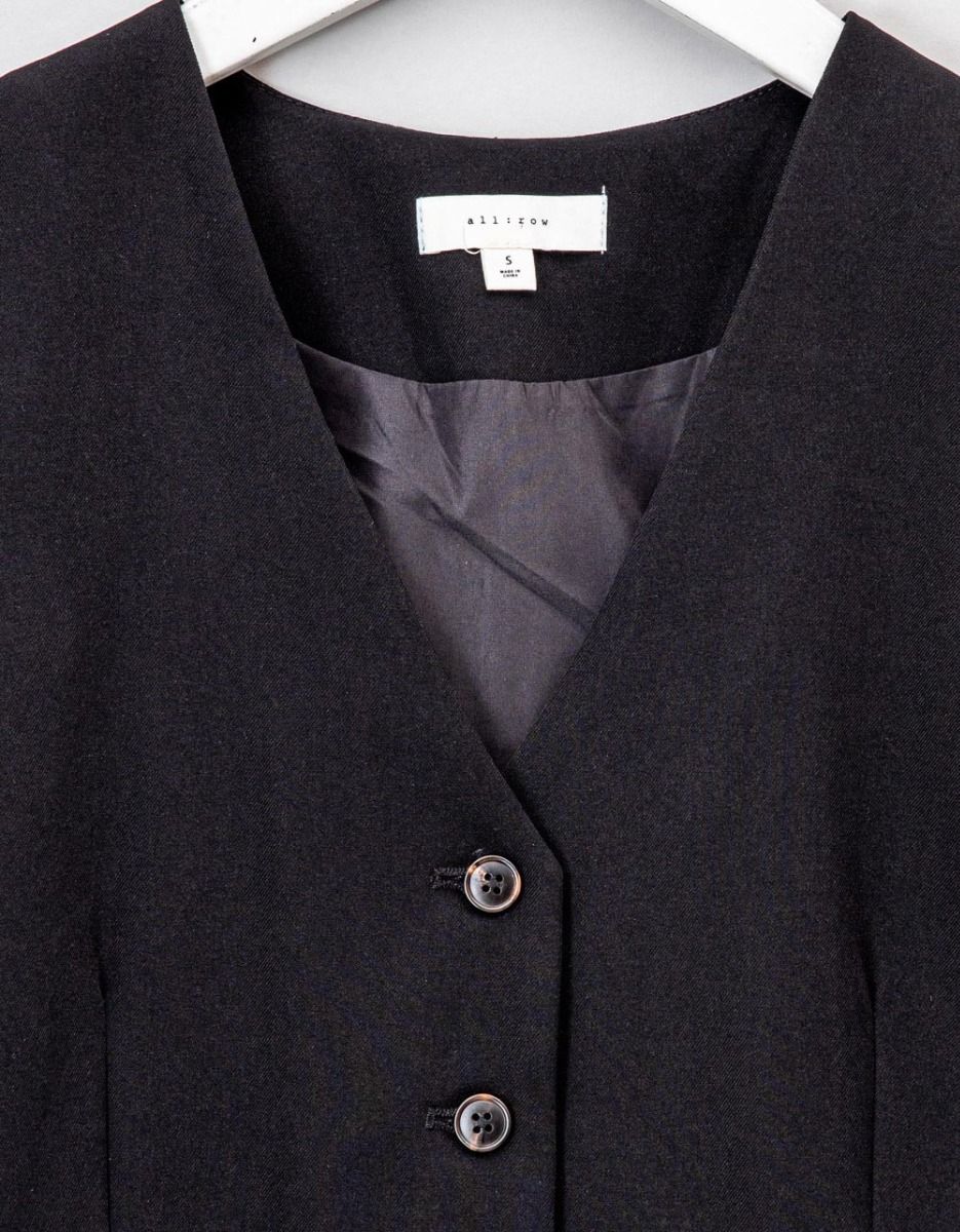 Leola Vest in Black_2