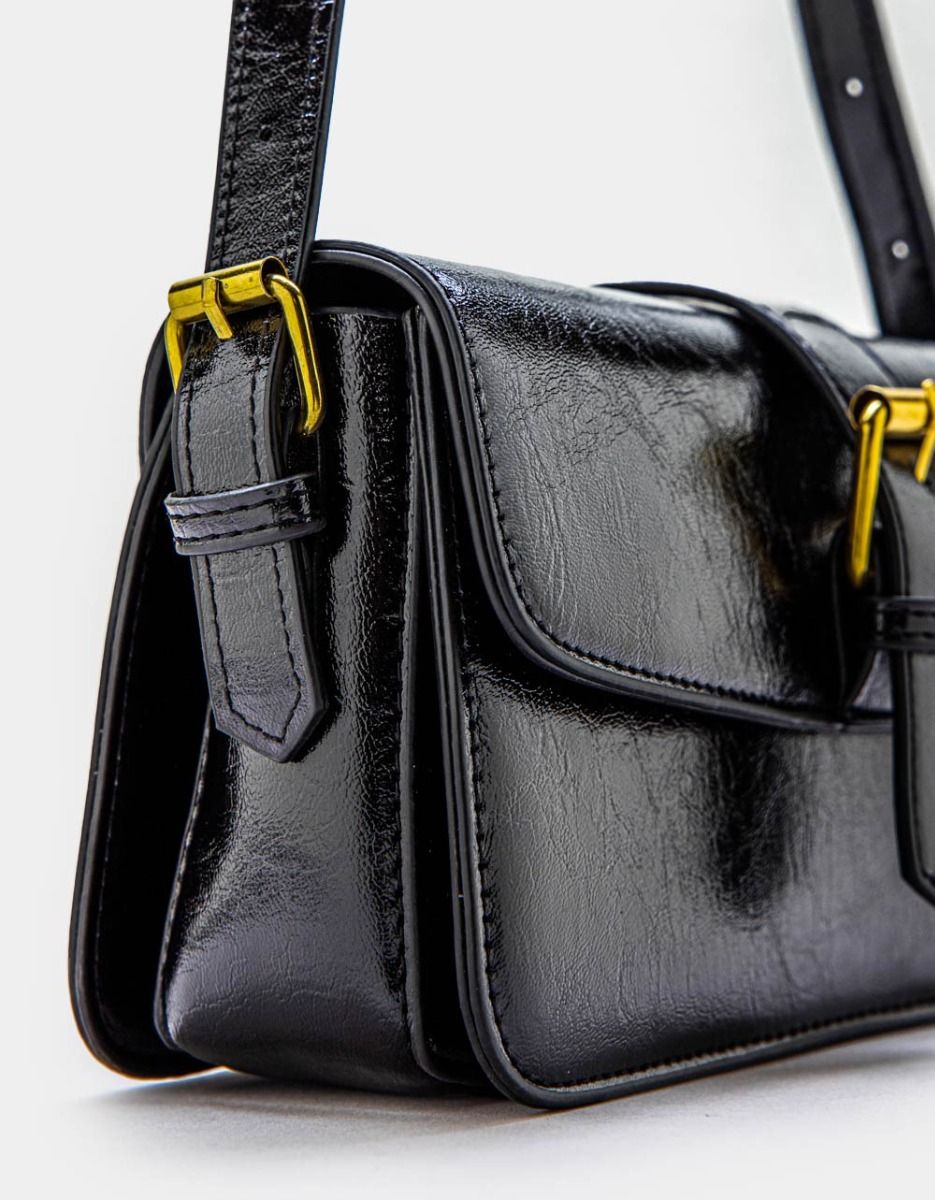 Liv Buckle Duo back in Black_5