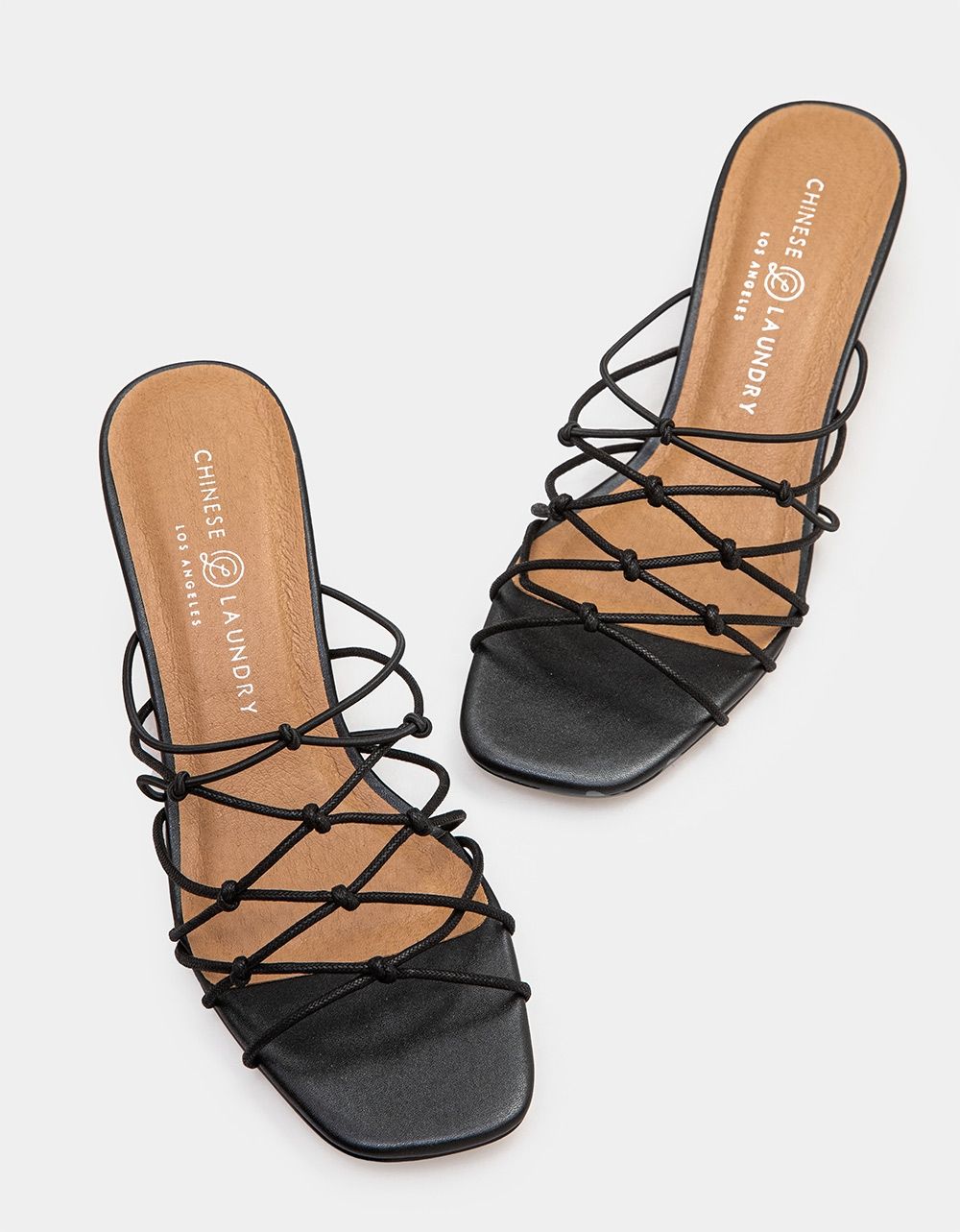 Lizza Sandal in Black_3