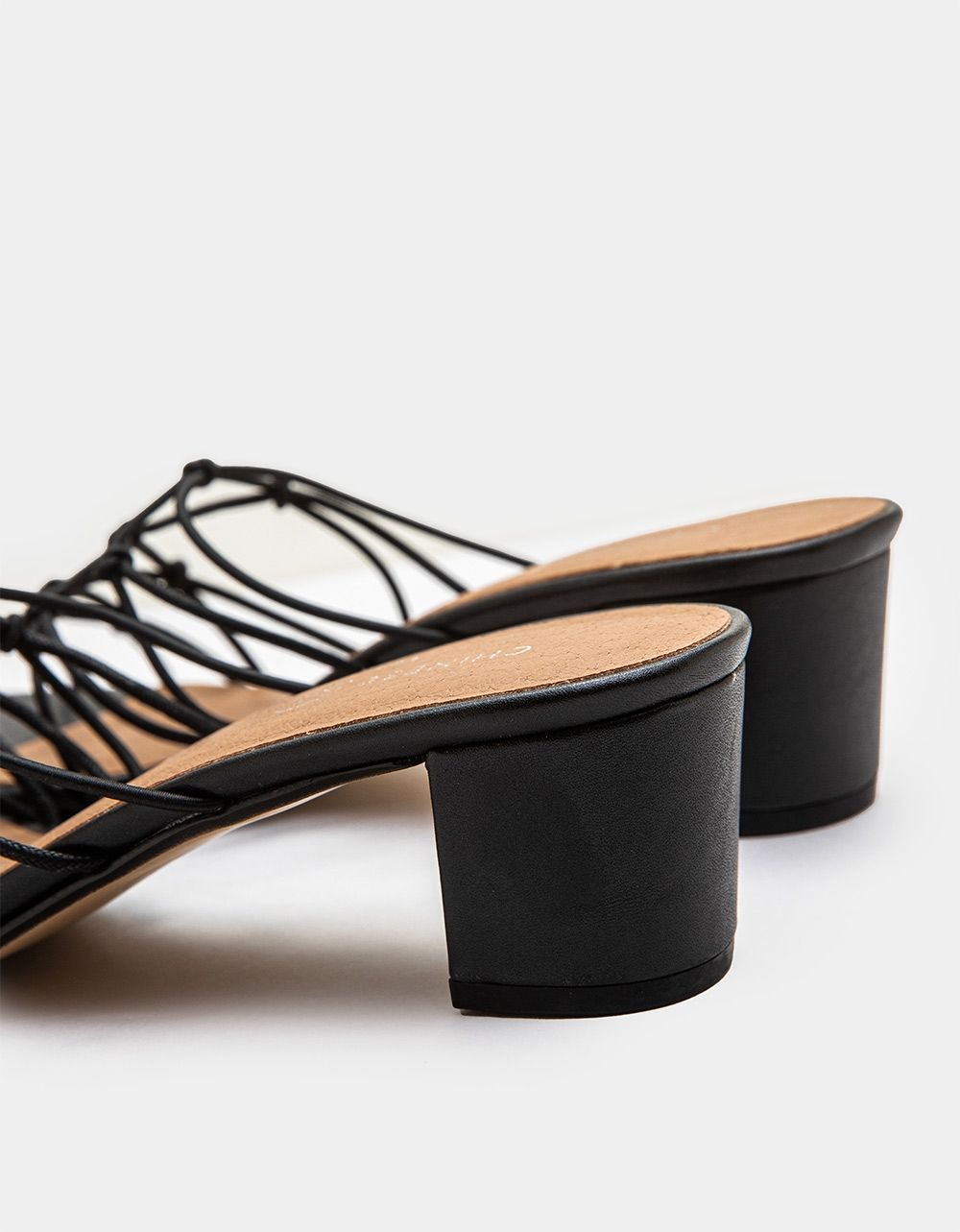 Lizza Sandal in Black_5