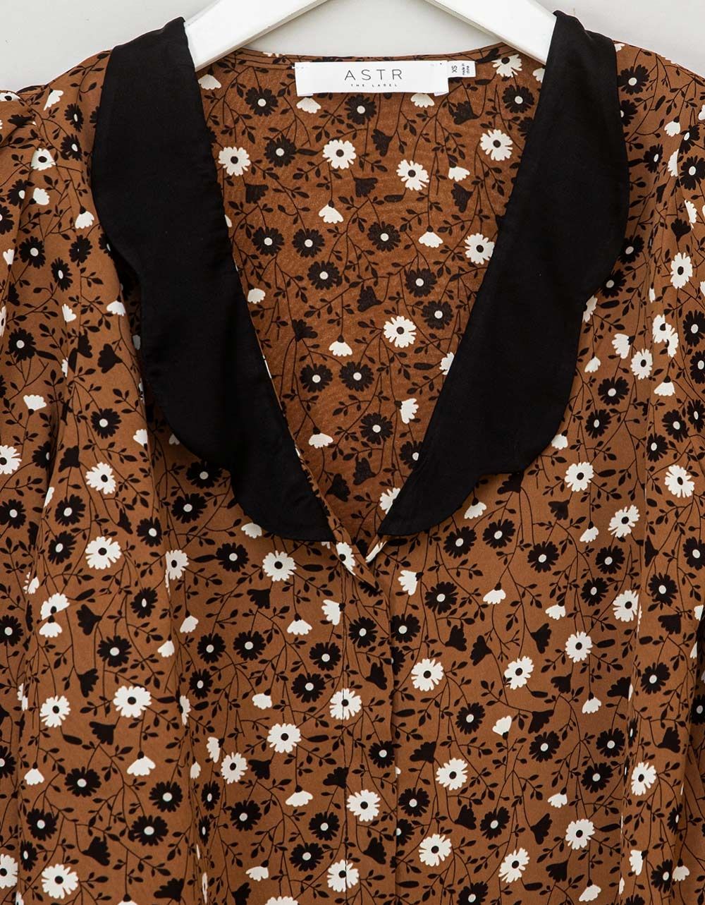 Lula Flower Collar Top_2