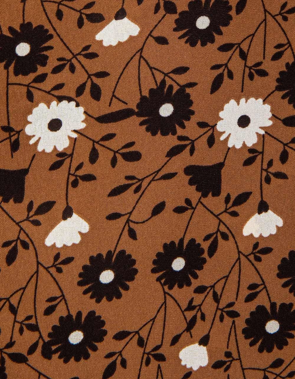 Lula Flower Collar Top_5