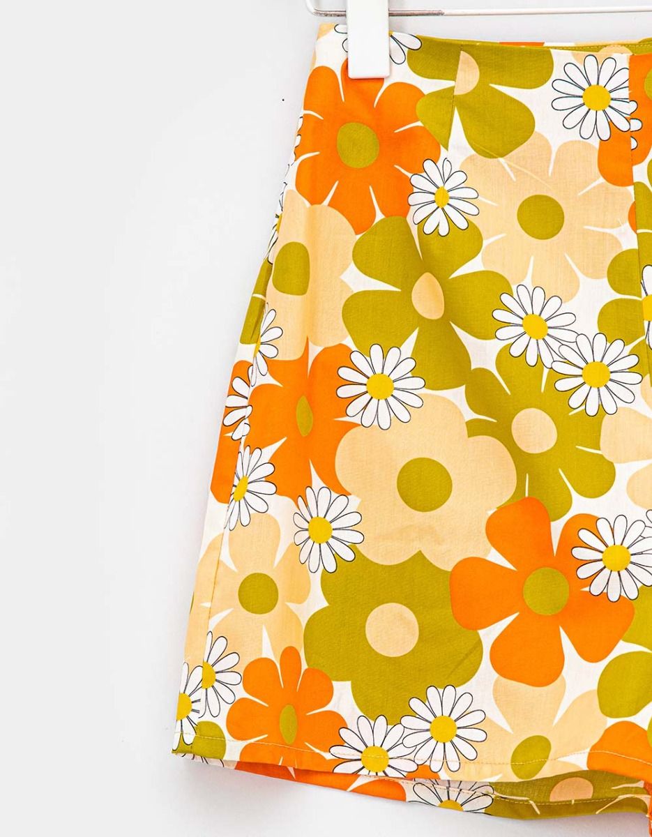 Maddie Retro Daisy Shorts_5