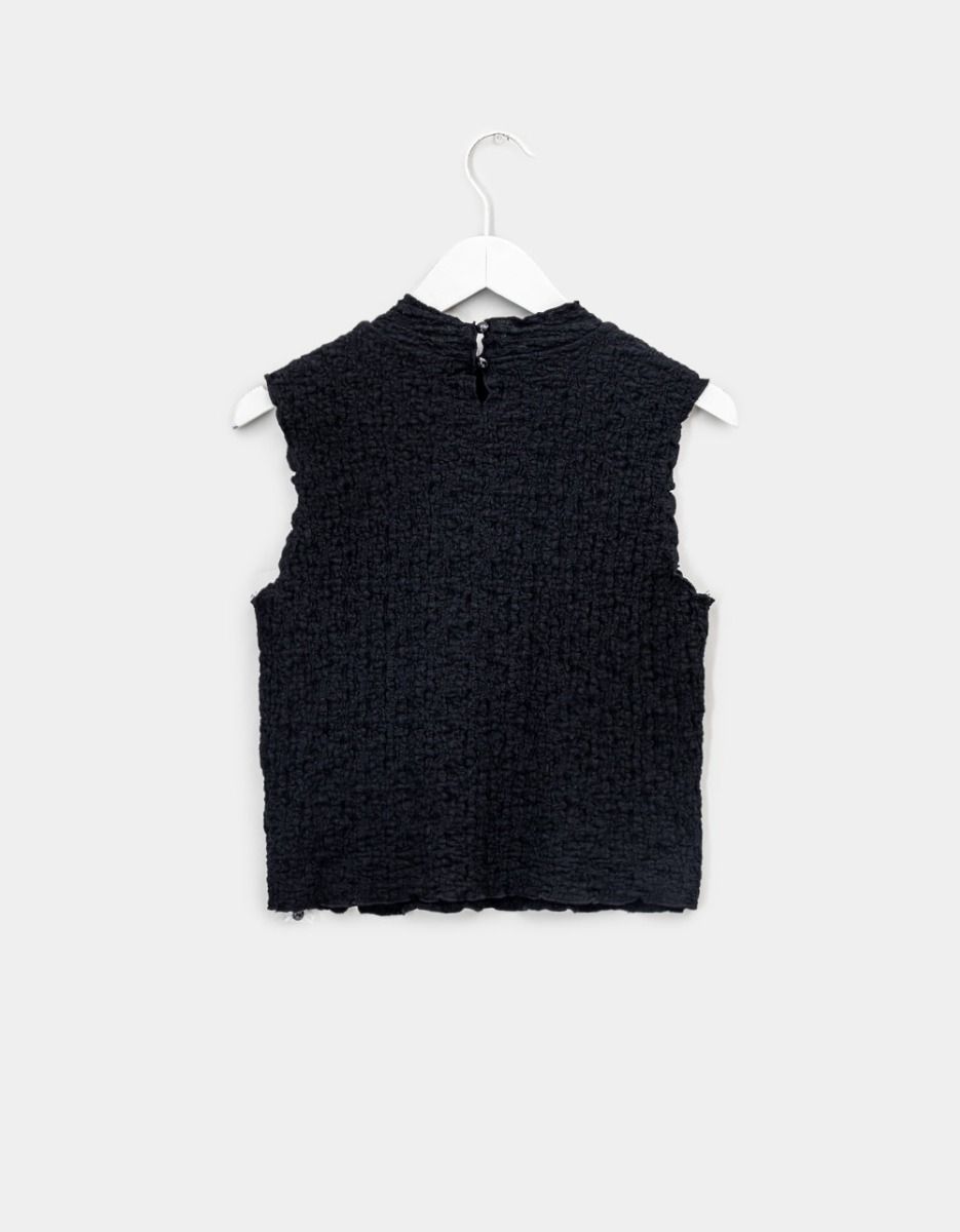 Mae Crinkle Top in Black_3