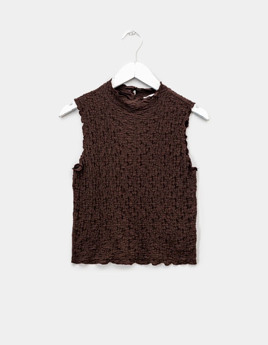 Mae Crinkle Top in Brown_0