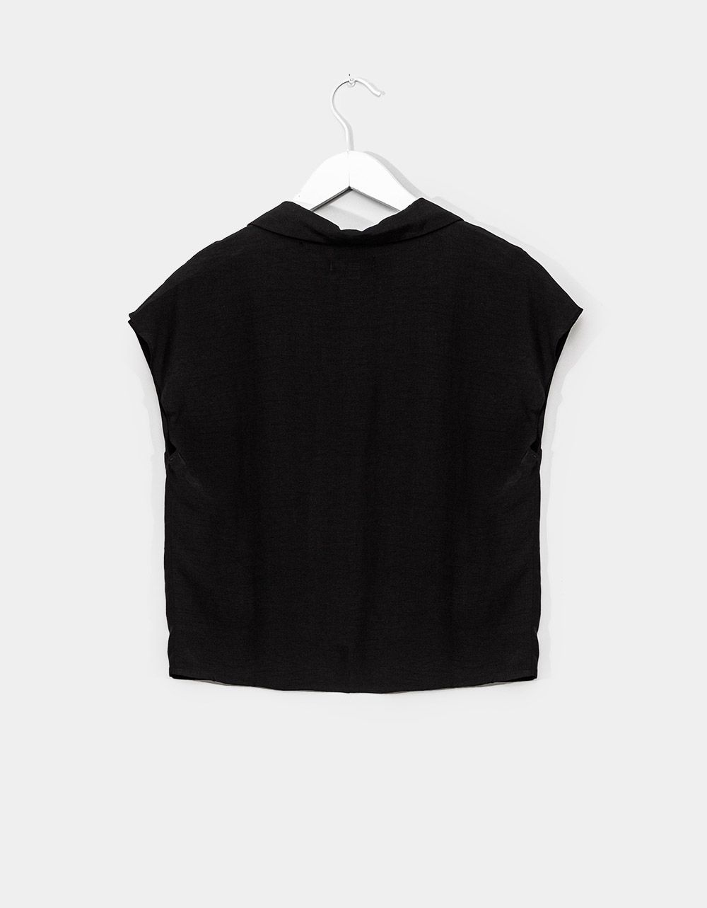 Min Button Blouse in Black_3
