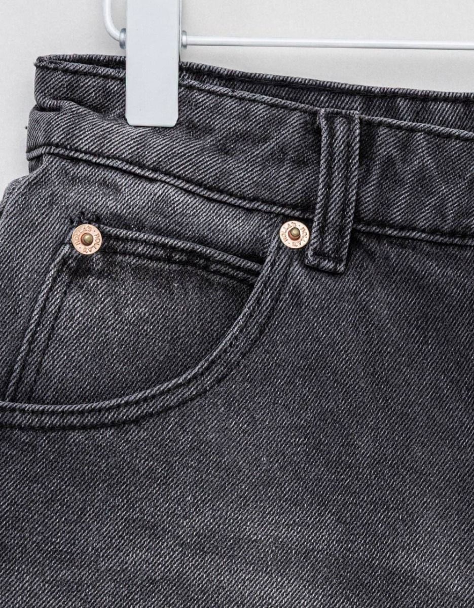 Mirage Shorts in Worn Black_1