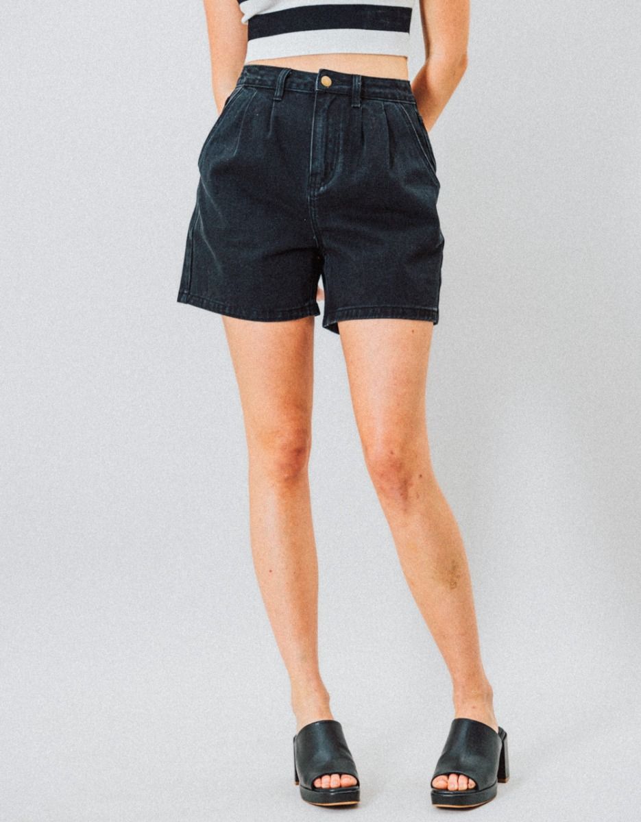 Naomi Denim Shorts in Washed Black_2