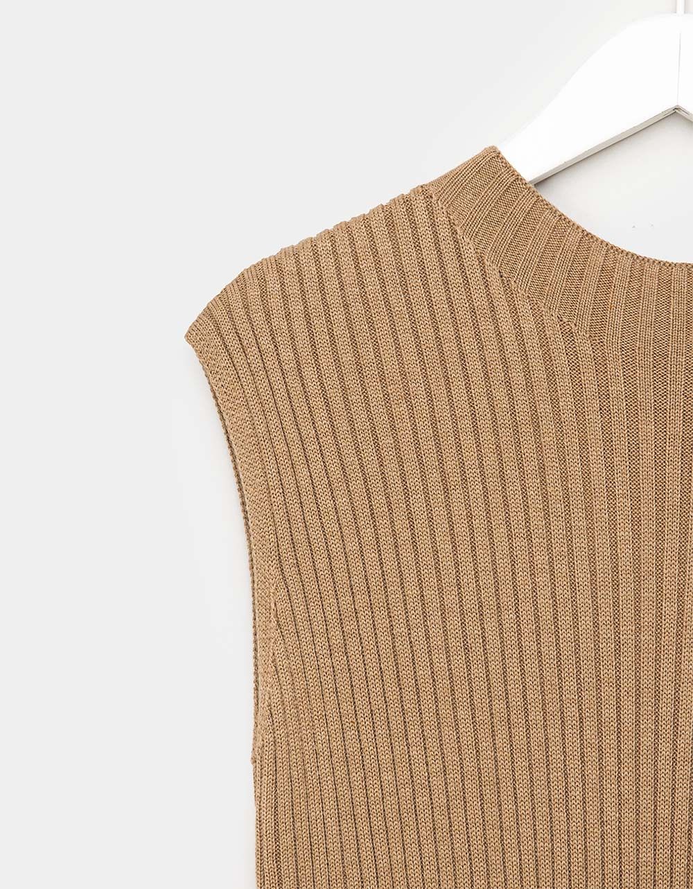Norah Column Knit Vest in Mocha_1