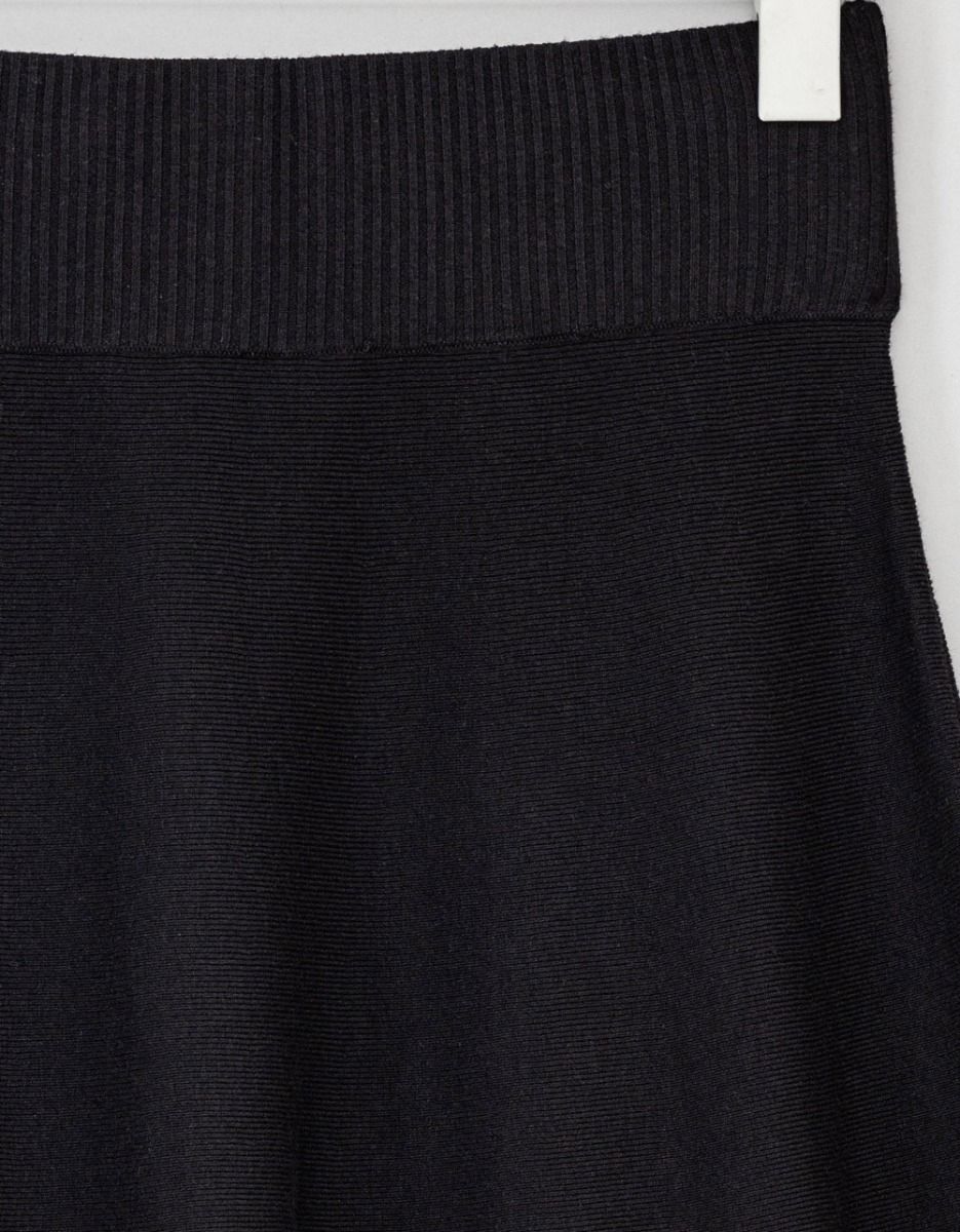 Norma Skirt in Black_1