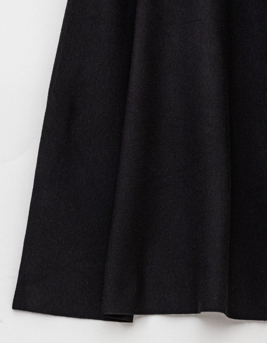 Norma Skirt in Black_2