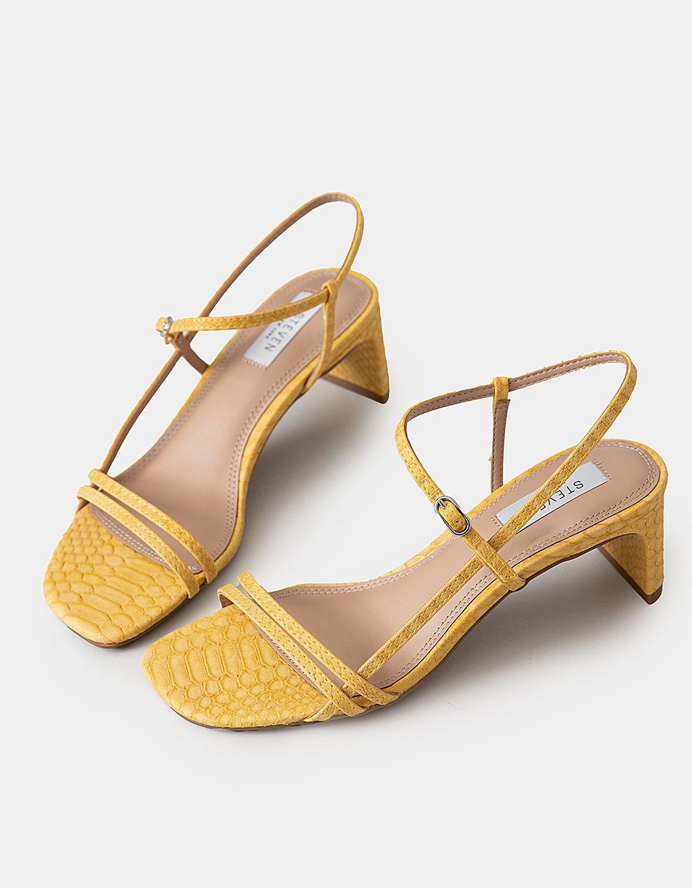 Oceana Sandal in Yellow_2