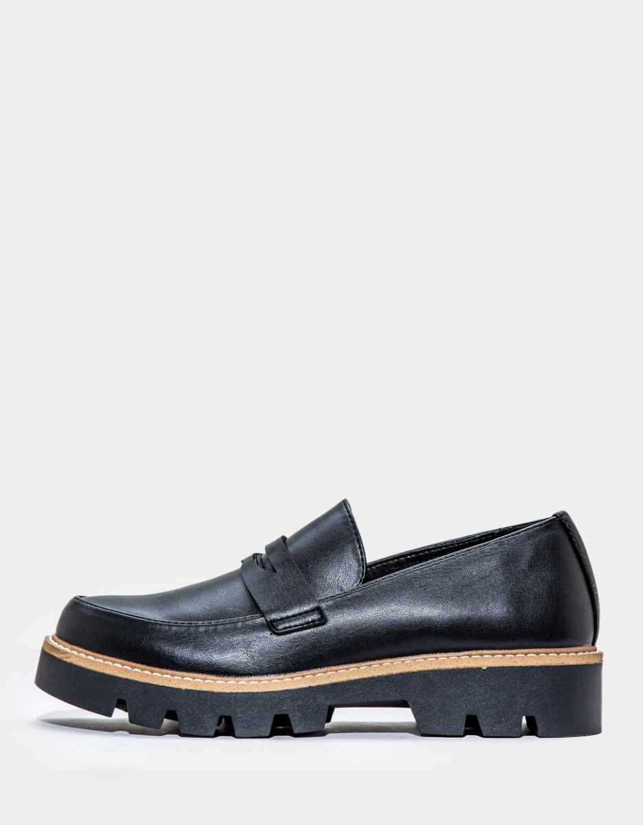 Playback Loafer in Black_0