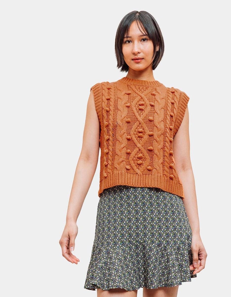 Pom Knit Vest_2