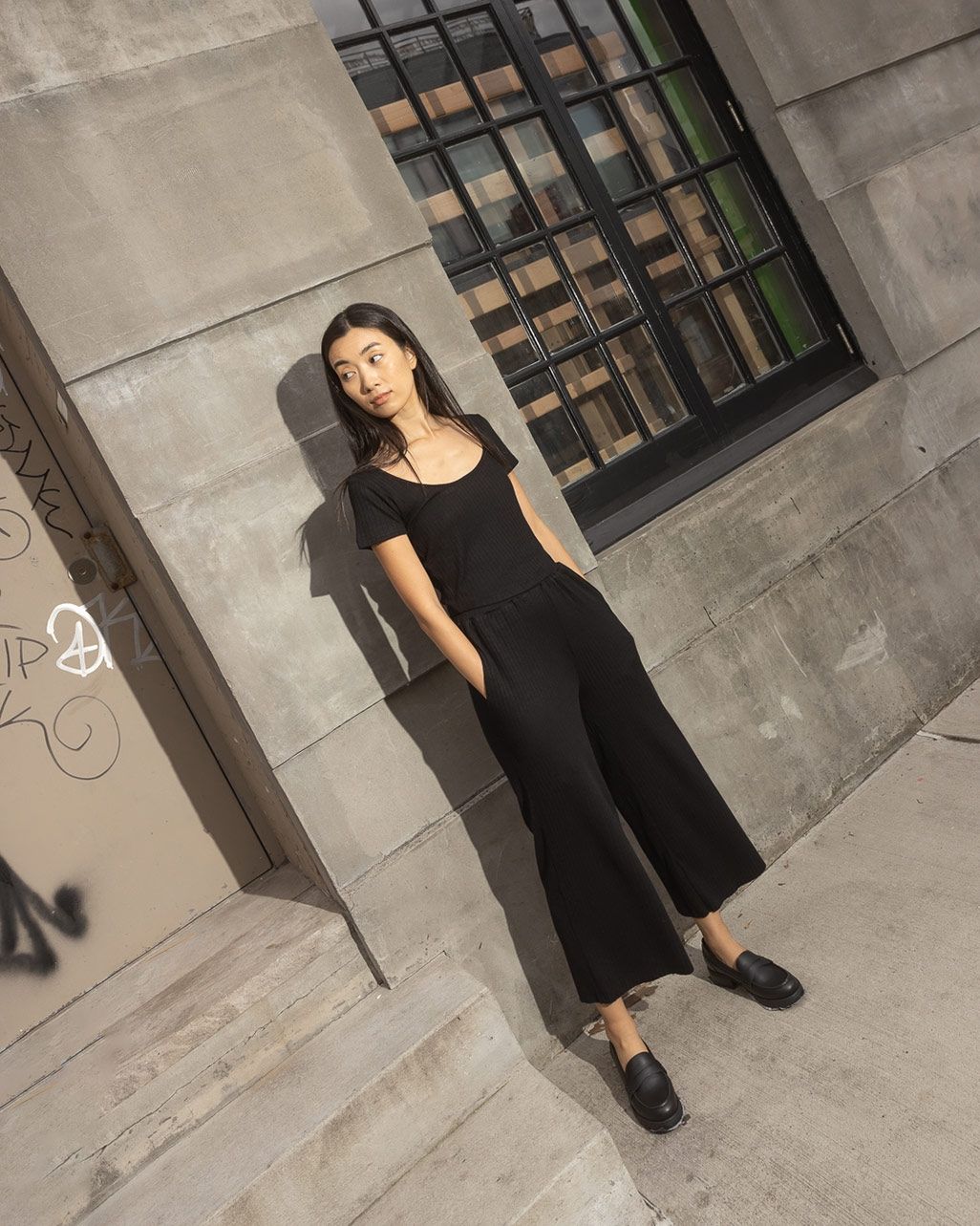 Provence Wide Leg in Black_4