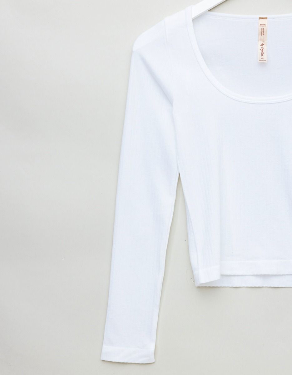 Ribbed Scoop Tee in White_1