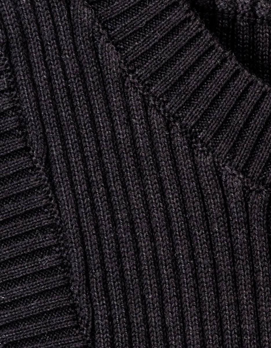 Sawyer Crop Knit in Black_1