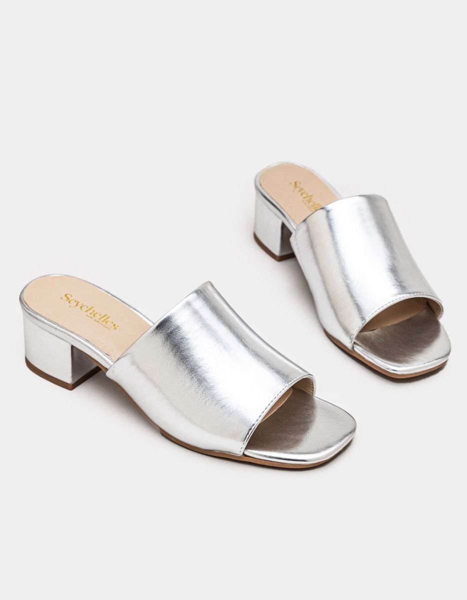Silver Pepper Sandal_2