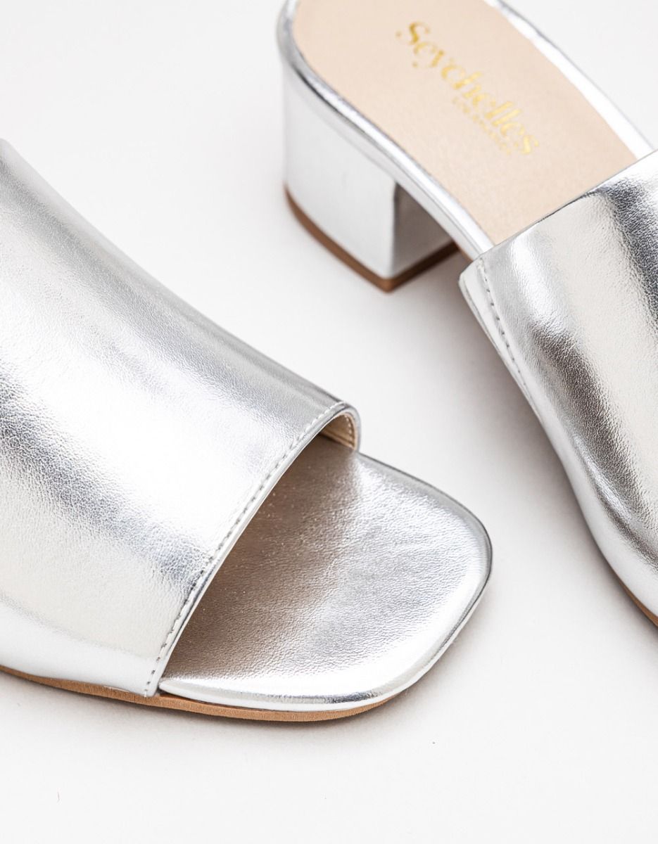 Silver Pepper Sandal_5