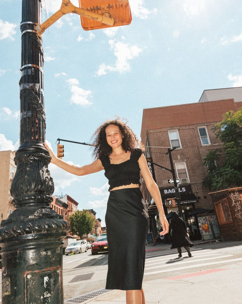 Sydney Ruffle Crop Top in Black_2