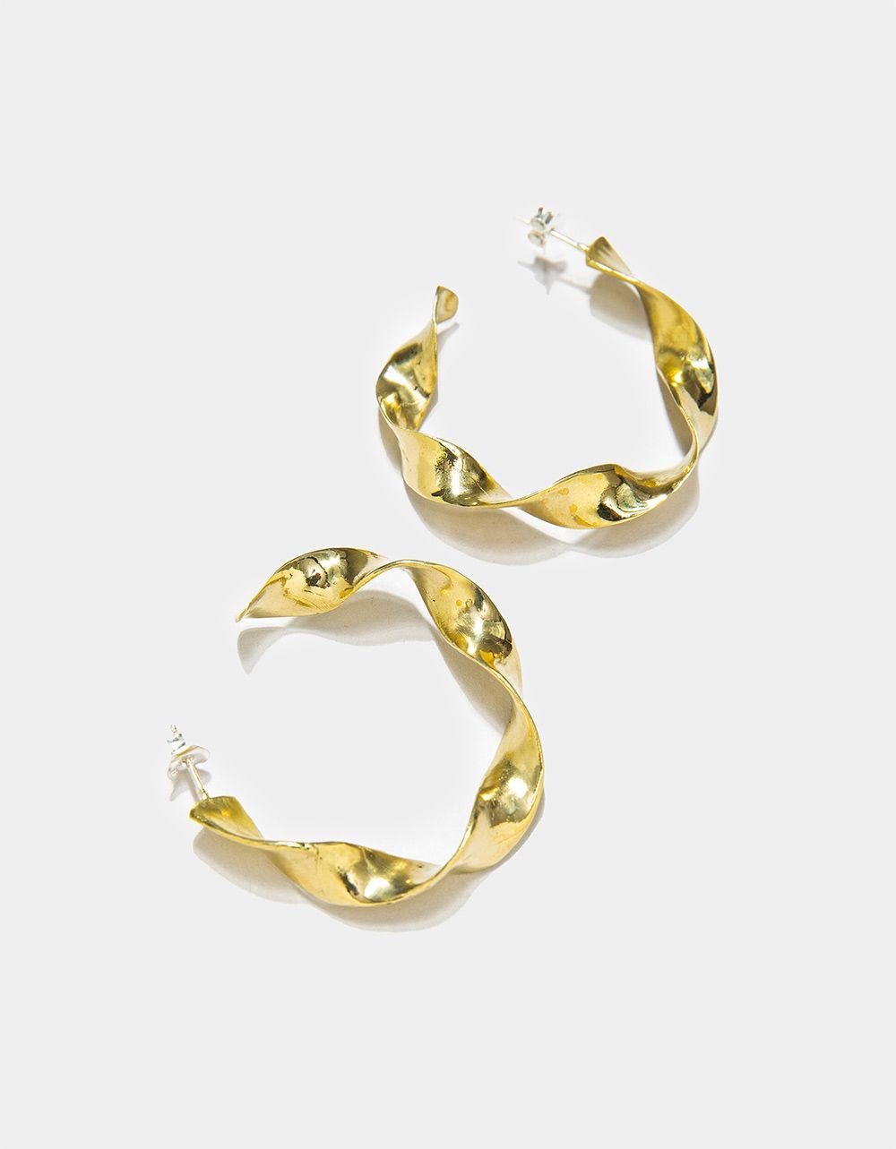 Thick Twisted Hoop_1