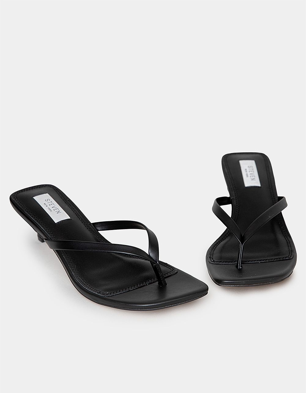 Tipper Sandal in Black_3