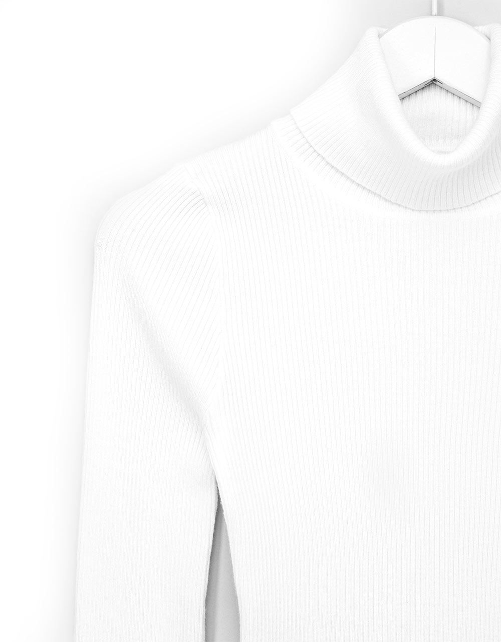 Tortue Knit in Off White_1