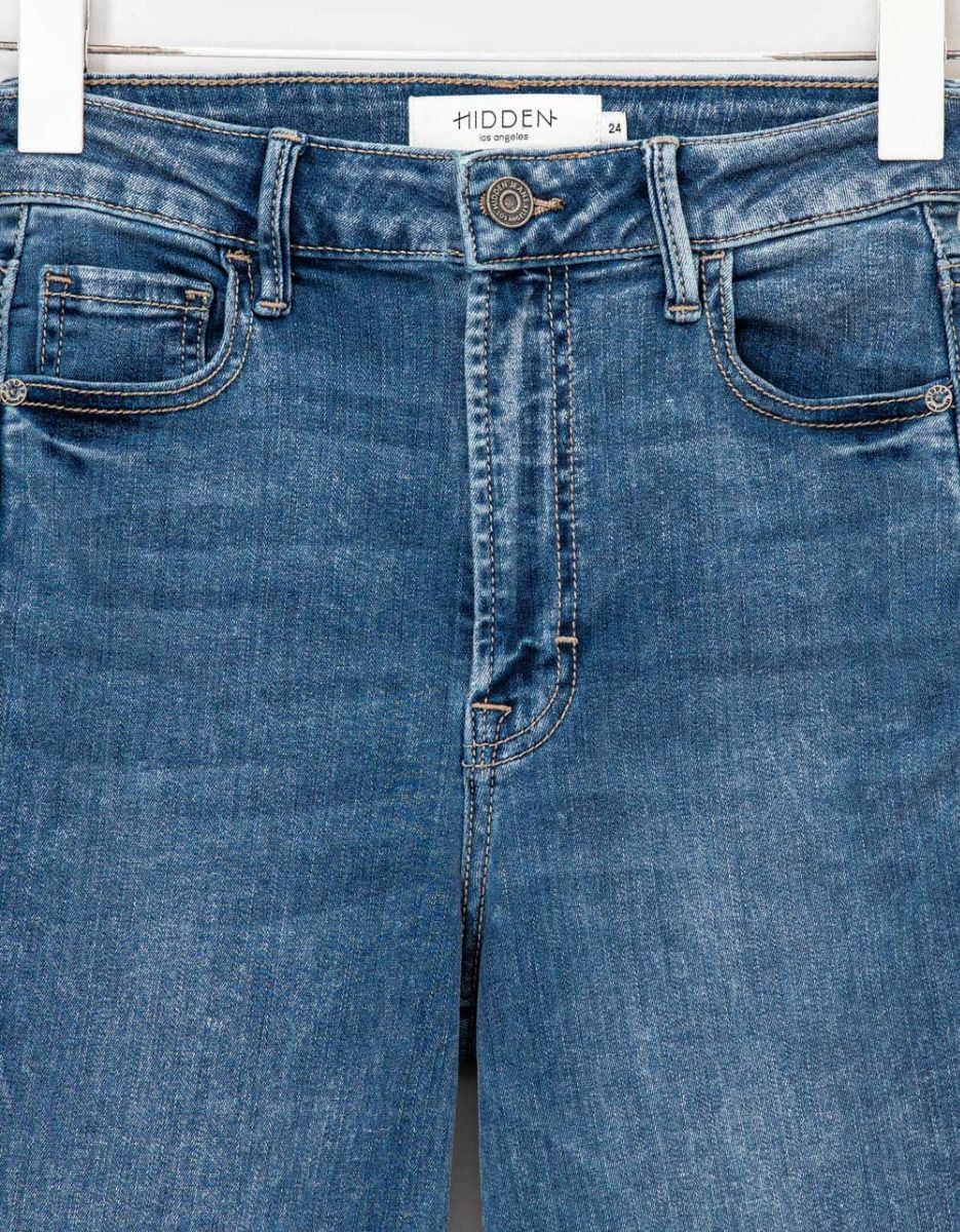 Tracey Crop Straight_1