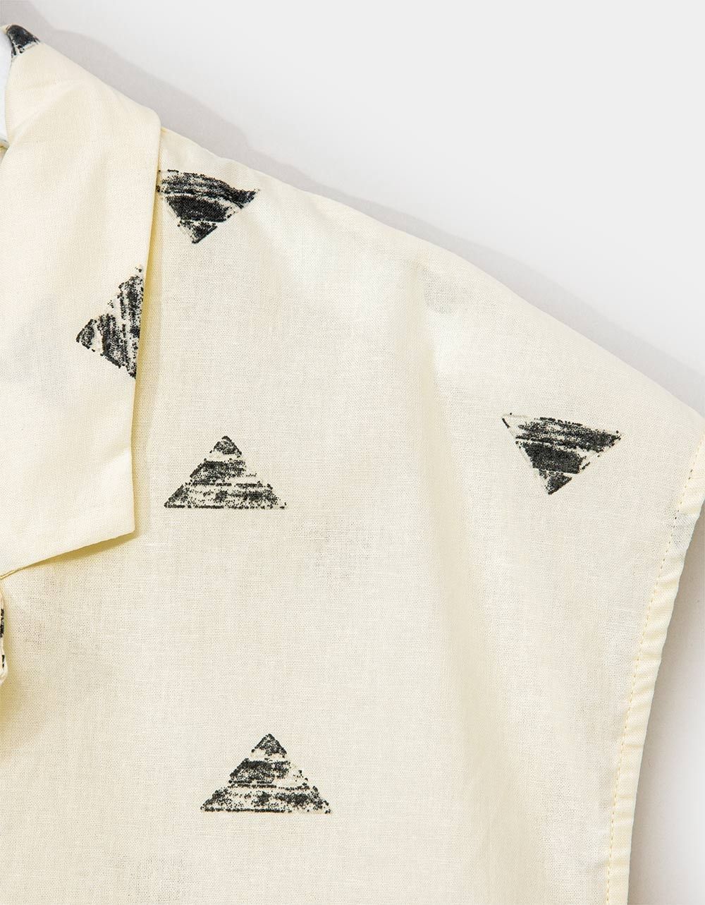 Triangle Print Crop Shirt_2