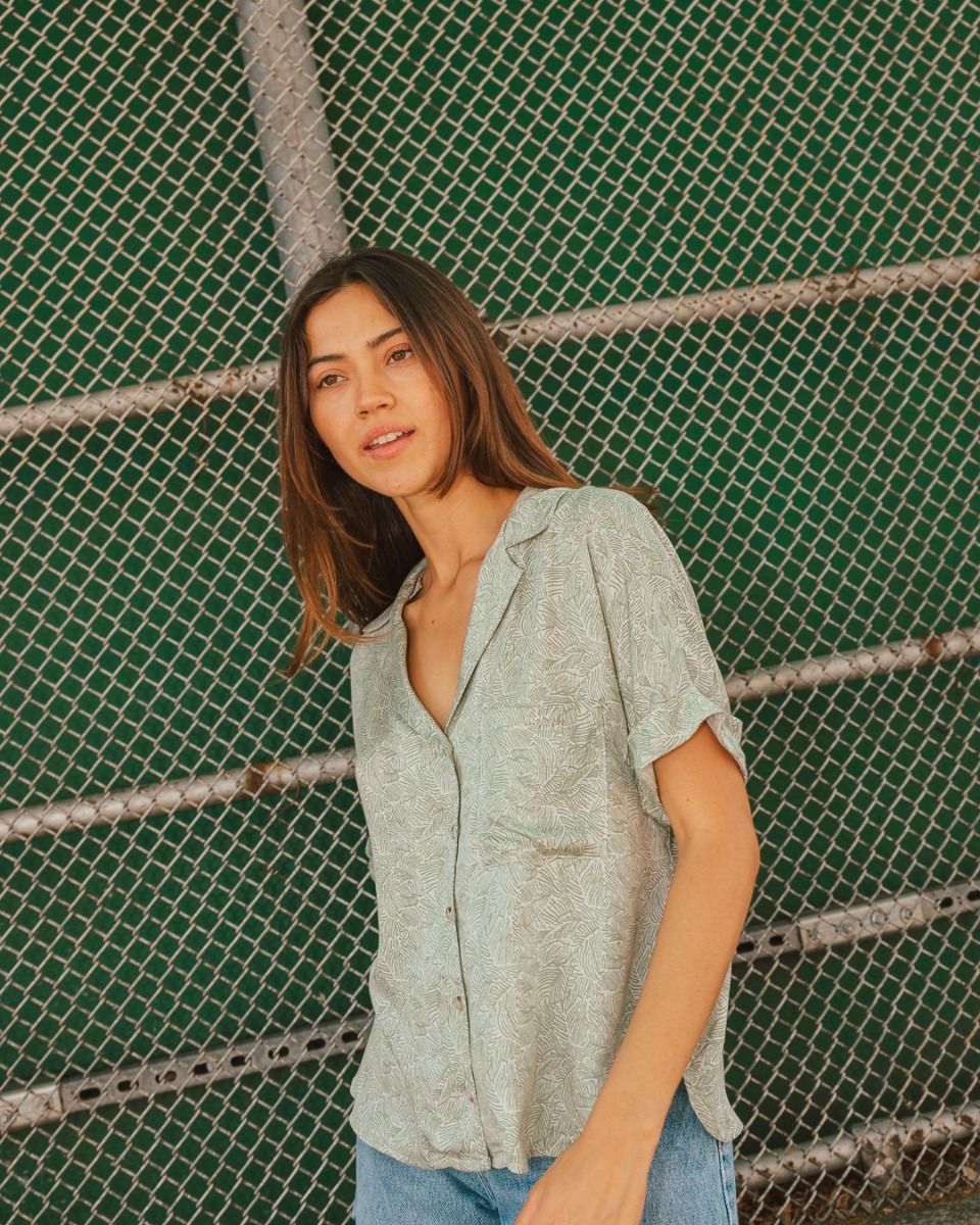 Tropical Vibe Shirt_2