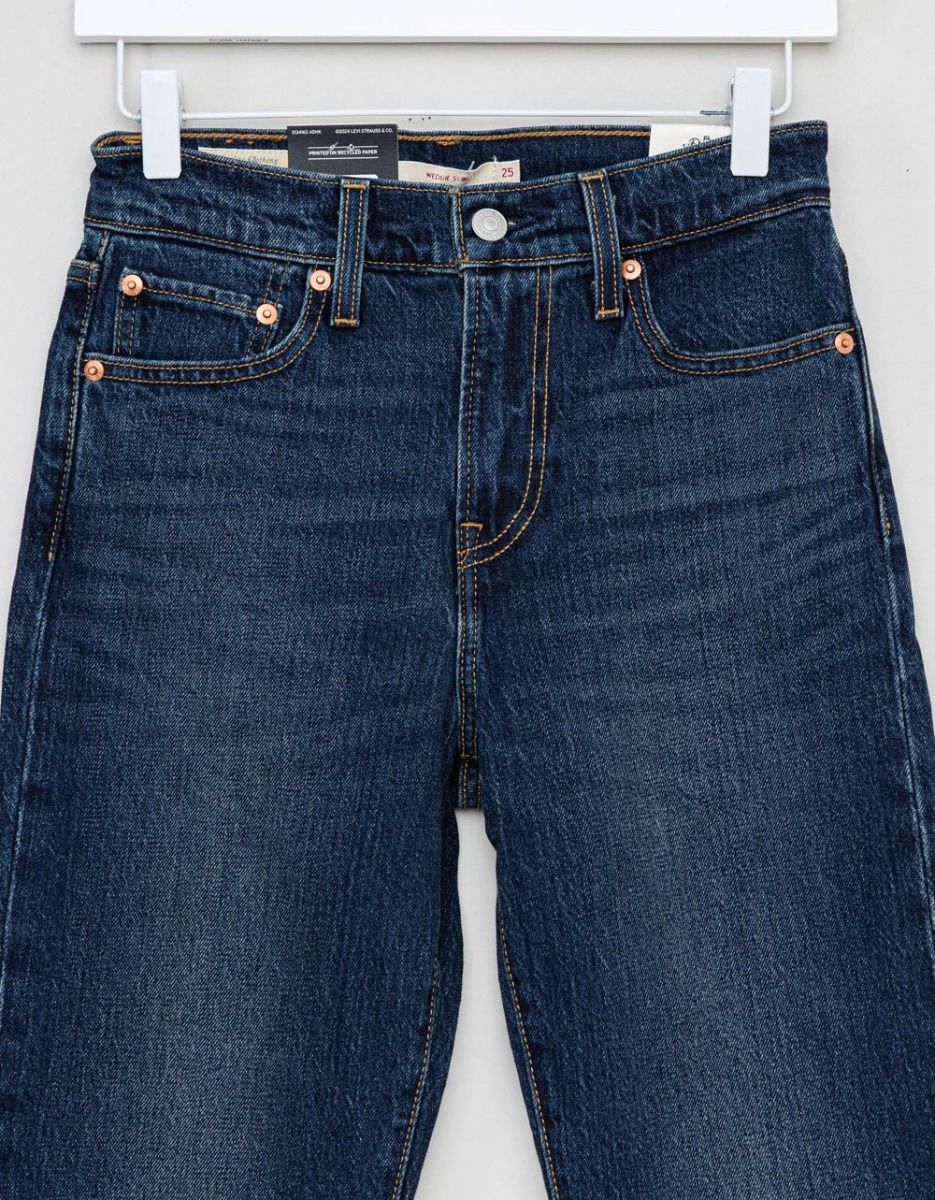 Wedgie Slim Parallel in Life_1