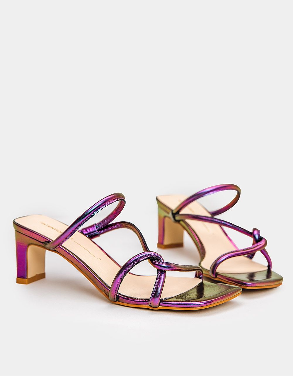 Willow Sandal in Hologram Patent_2