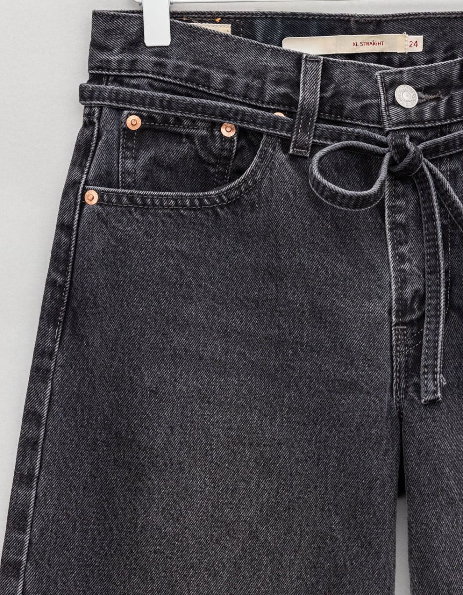 XL. Straight in Influential_2