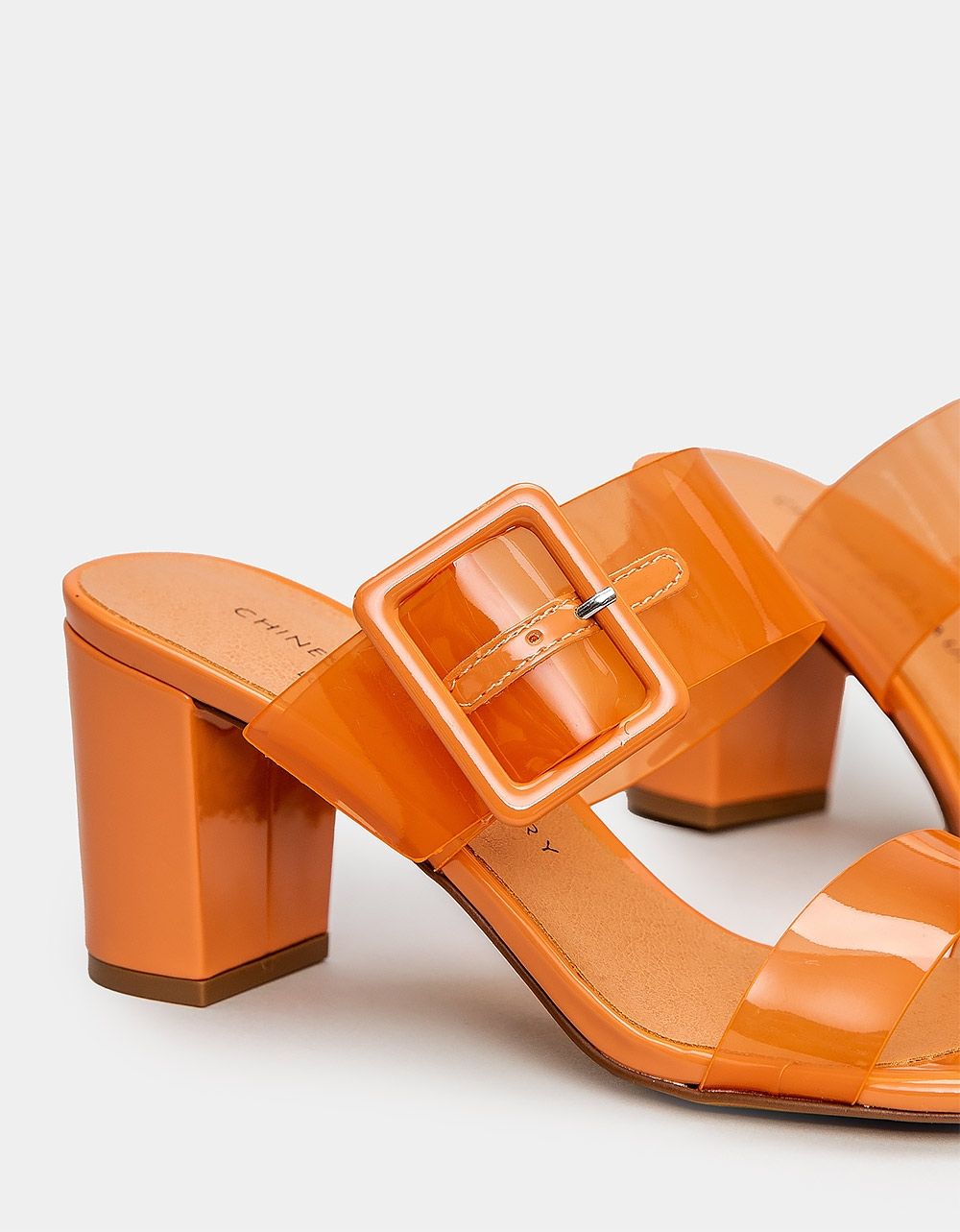 Yippy Vinyl Sandal_2