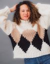 Hand-Knitted Diamond Sweater_prev_2
