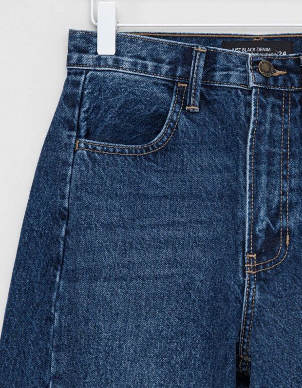 Barrel Twist Jeans in Dark Blue