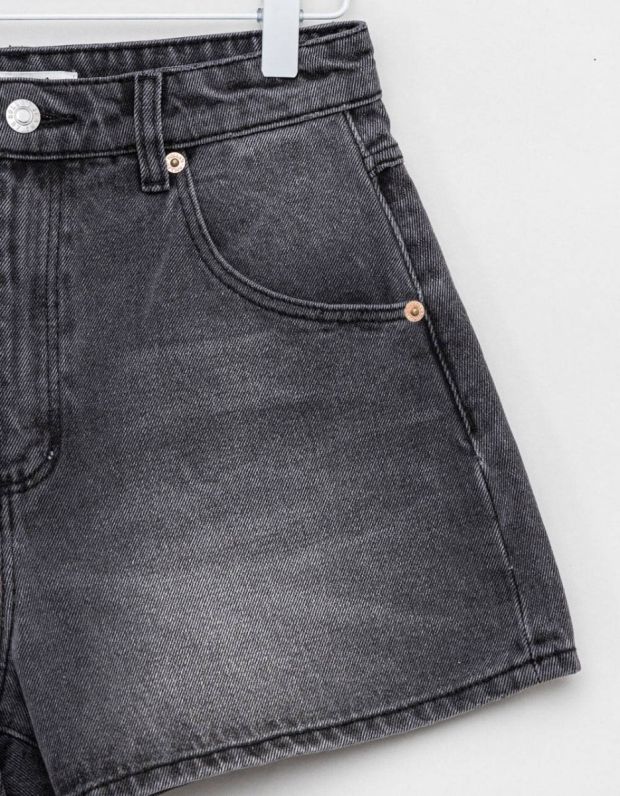 Mirage Shorts in Worn Black