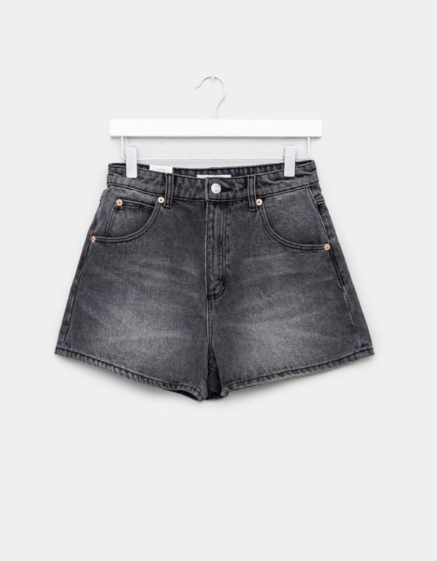 Mirage Shorts in Worn Black