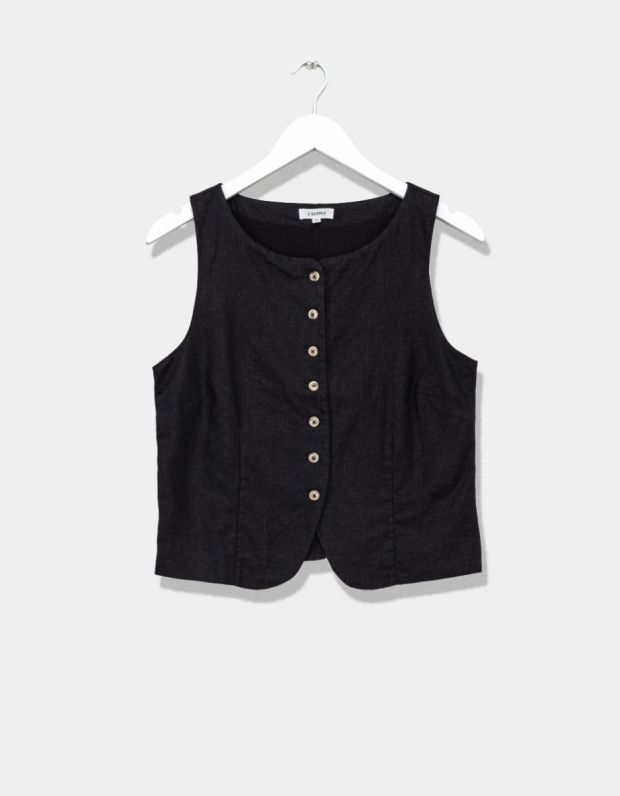 Noir Roman Vest